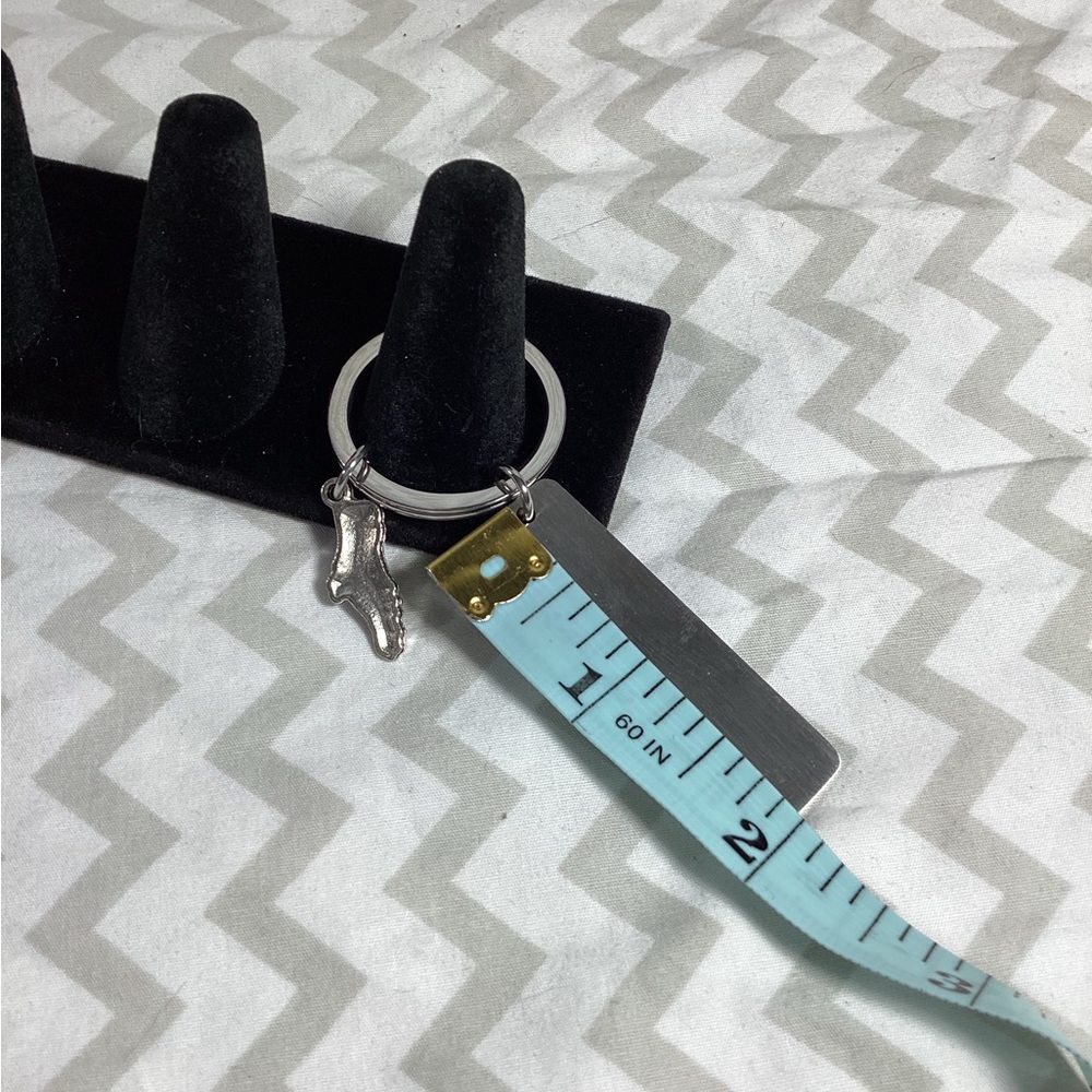Runner Keychain - Picture 3 of 3